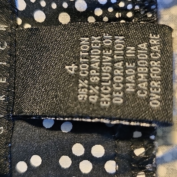 The Limited Black A-Line Mini Skirt Paisley Print. Limeted Stretch Size 4. - Picture 4 of 7